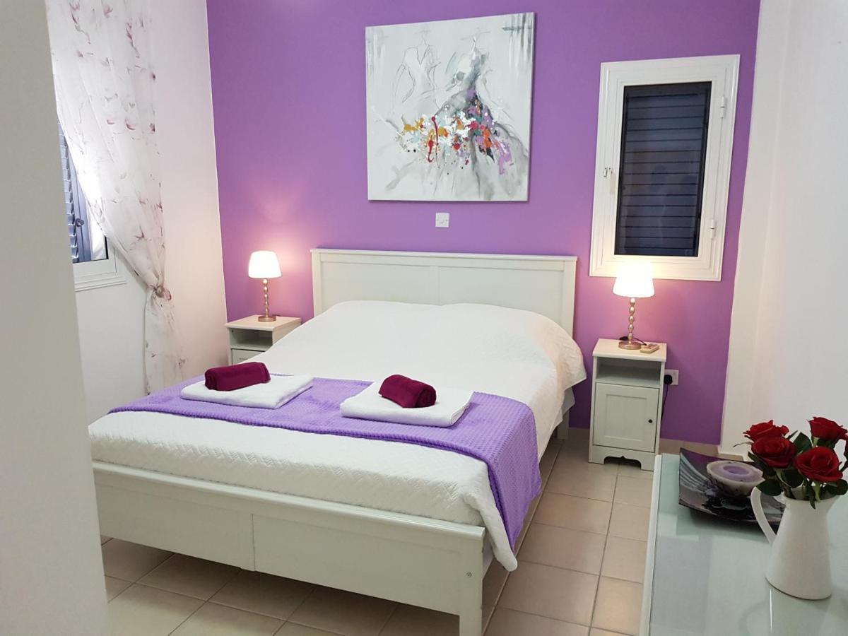 Paradise Gardens IV 2 Bd Amazing Apartment 파포스 외부 사진