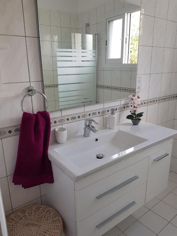 Paradise Gardens IV 2 Bd Amazing Apartment 파포스 외부 사진